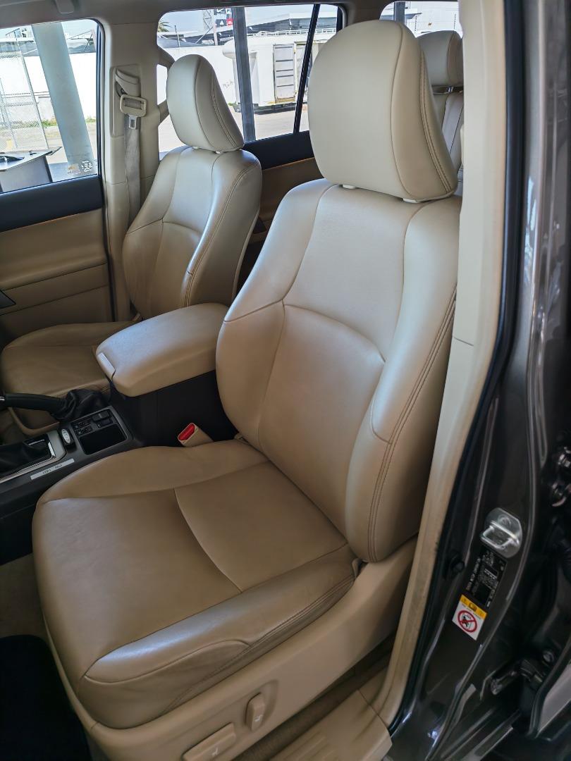 Toyota Land Cruiser Prado 4.0 VX AAG Motors