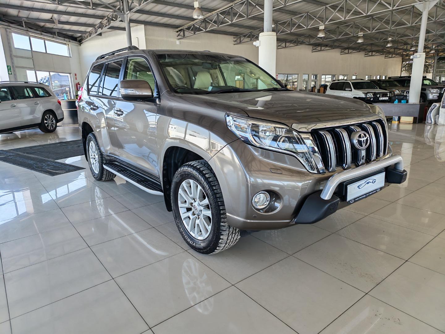 Toyota Land Cruiser Prado 4.0 VX AAG Motors