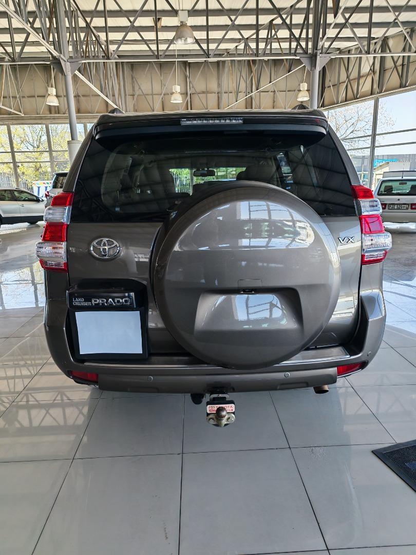 Toyota Land Cruiser Prado 4.0 VX AAG Motors