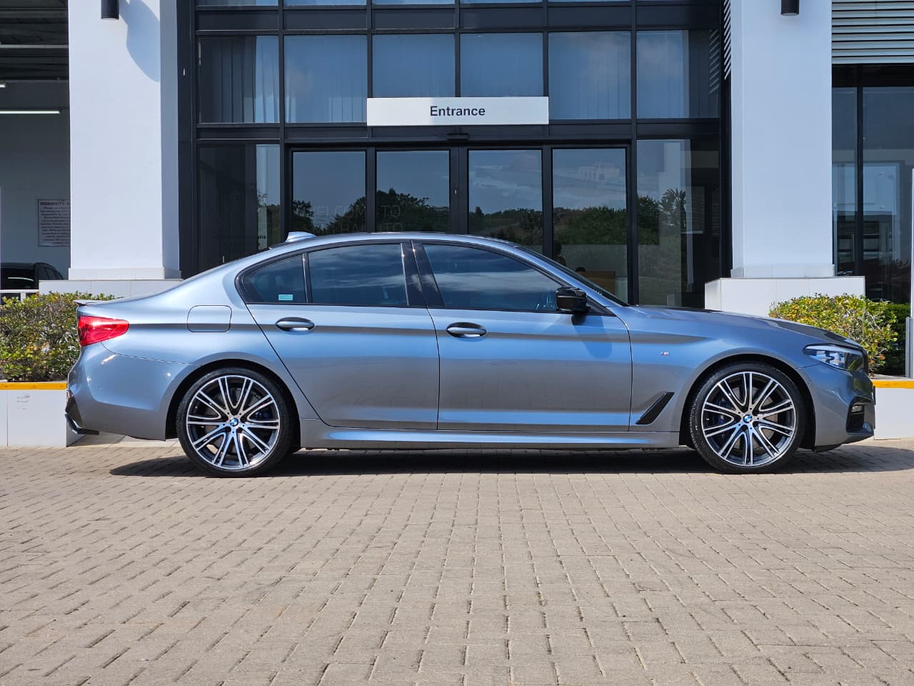 BMW 5 Series 540i M Sport SMG BMW Ballito