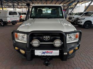 2012 Toyota Land Cruiser 79 Land Cruiser 79 4.0 V6 for sale