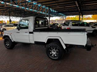 2012 Toyota Land Cruiser 79 Land Cruiser 79 4.0 V6 for sale