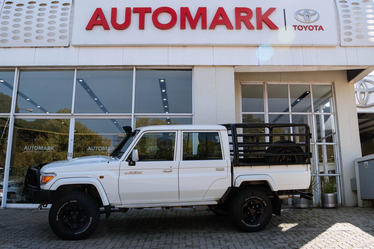 2016 Toyota Land Cruiser 79 4.5D-4D LX V8 Double Cab