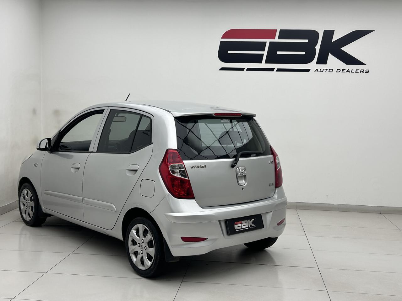 Hyundai i10 1.25 Fluid Auto EBK Main Street