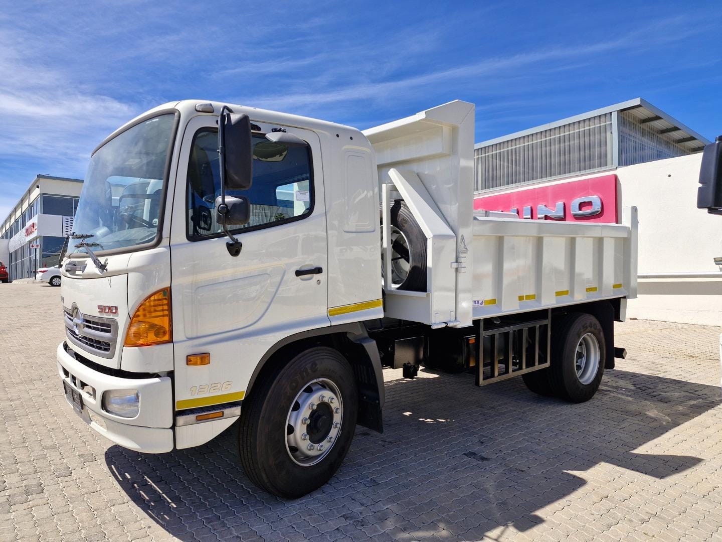 Hino 500 Series Hino 500 1326 Tip Hino Limpopo