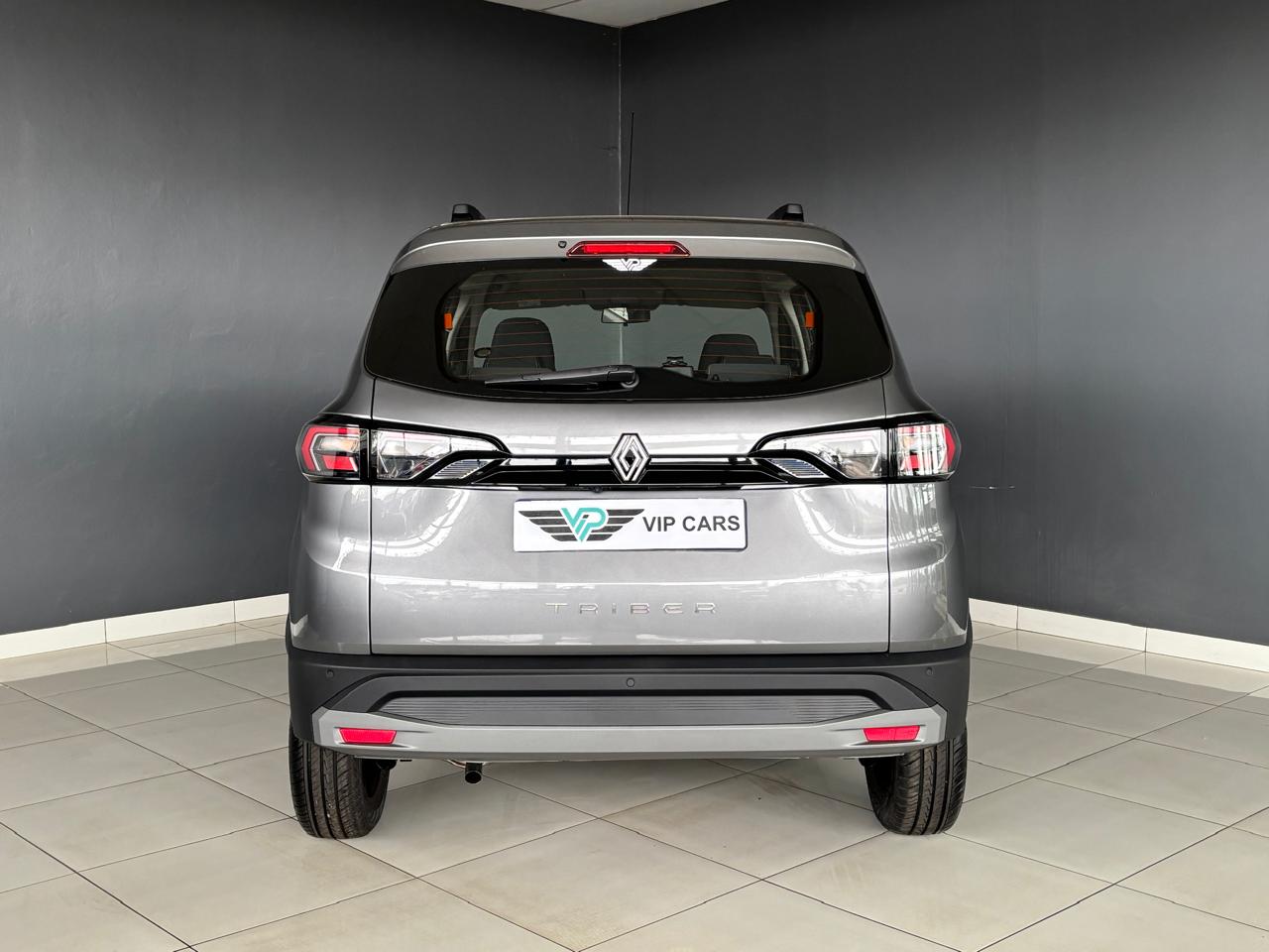 Renault Triber 1.0 Techno Vip Cars