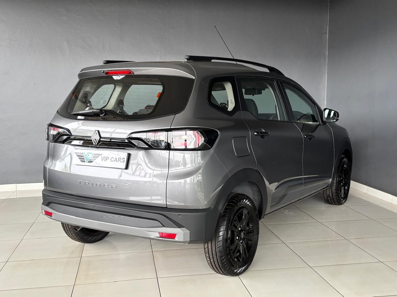 Renault Triber 1.0 Techno Vip Cars