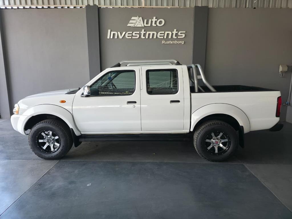 Nissan NP300 Hardbody 2.4 Double Cab 4x4 Auto Investments Rustenburg
