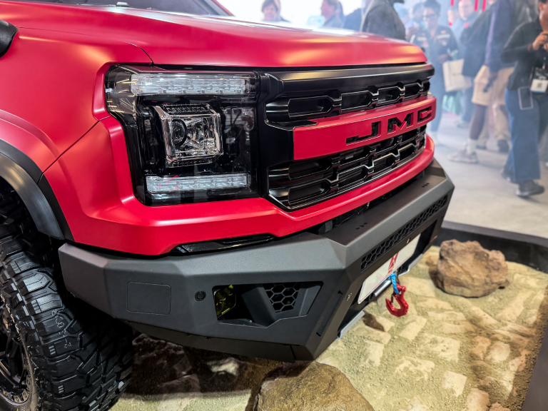 JMC Vigus Pro Grand Avenue Pricing new FOM Festival of Motoring FOM Chinese Vehicles Kyalami South Africa SA Launch Reveal