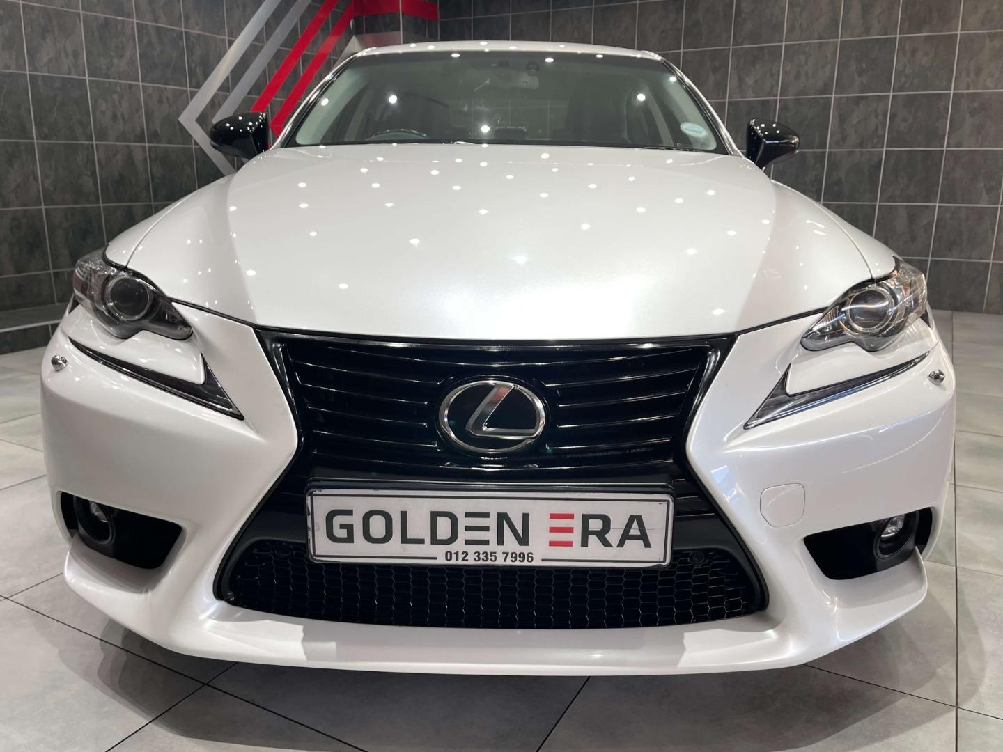 Lexus IS 200t EX Golden Era Motors