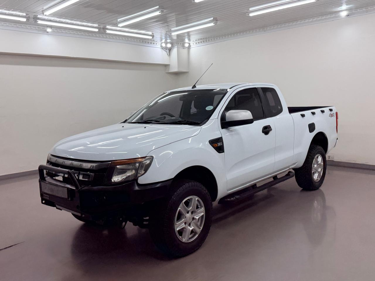 Ford Ranger 3.2TDCi SuperCab 4x4 XLS Auto Addicts