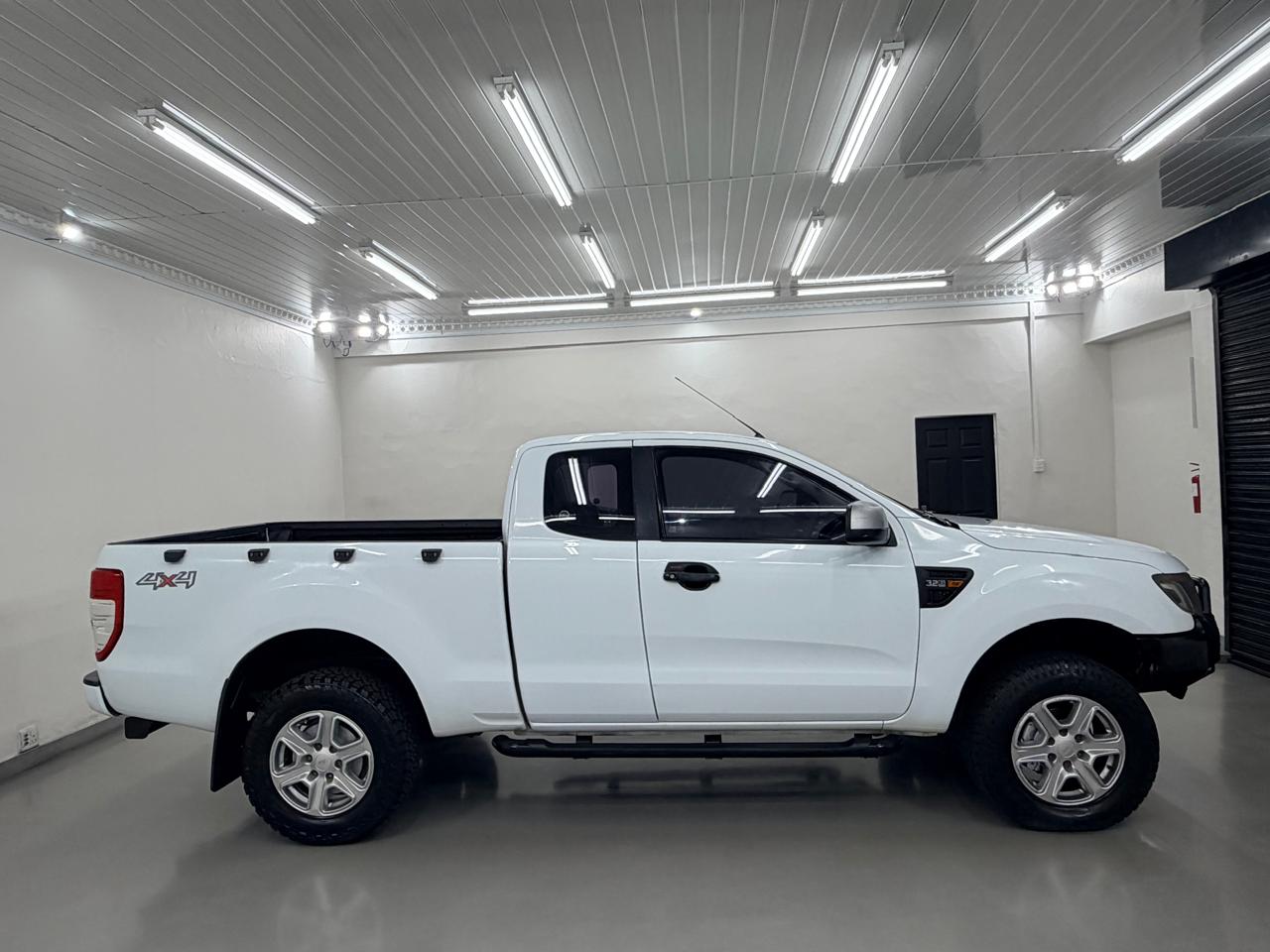 Ford Ranger 3.2TDCi SuperCab 4x4 XLS Auto Addicts