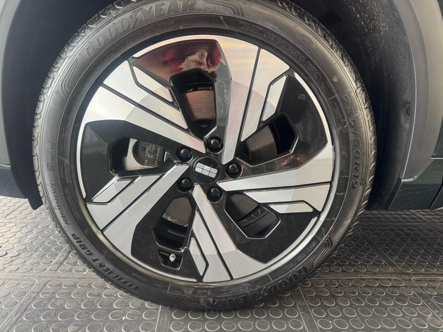 2026 Geely E5