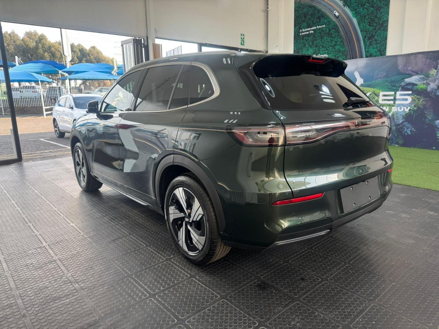 2026 Geely E5