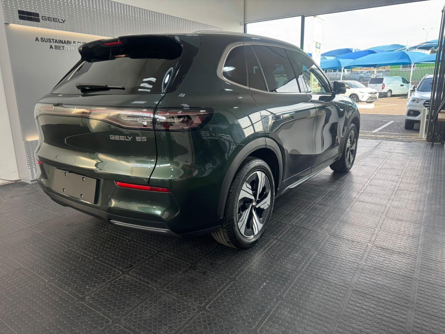 2026 Geely E5