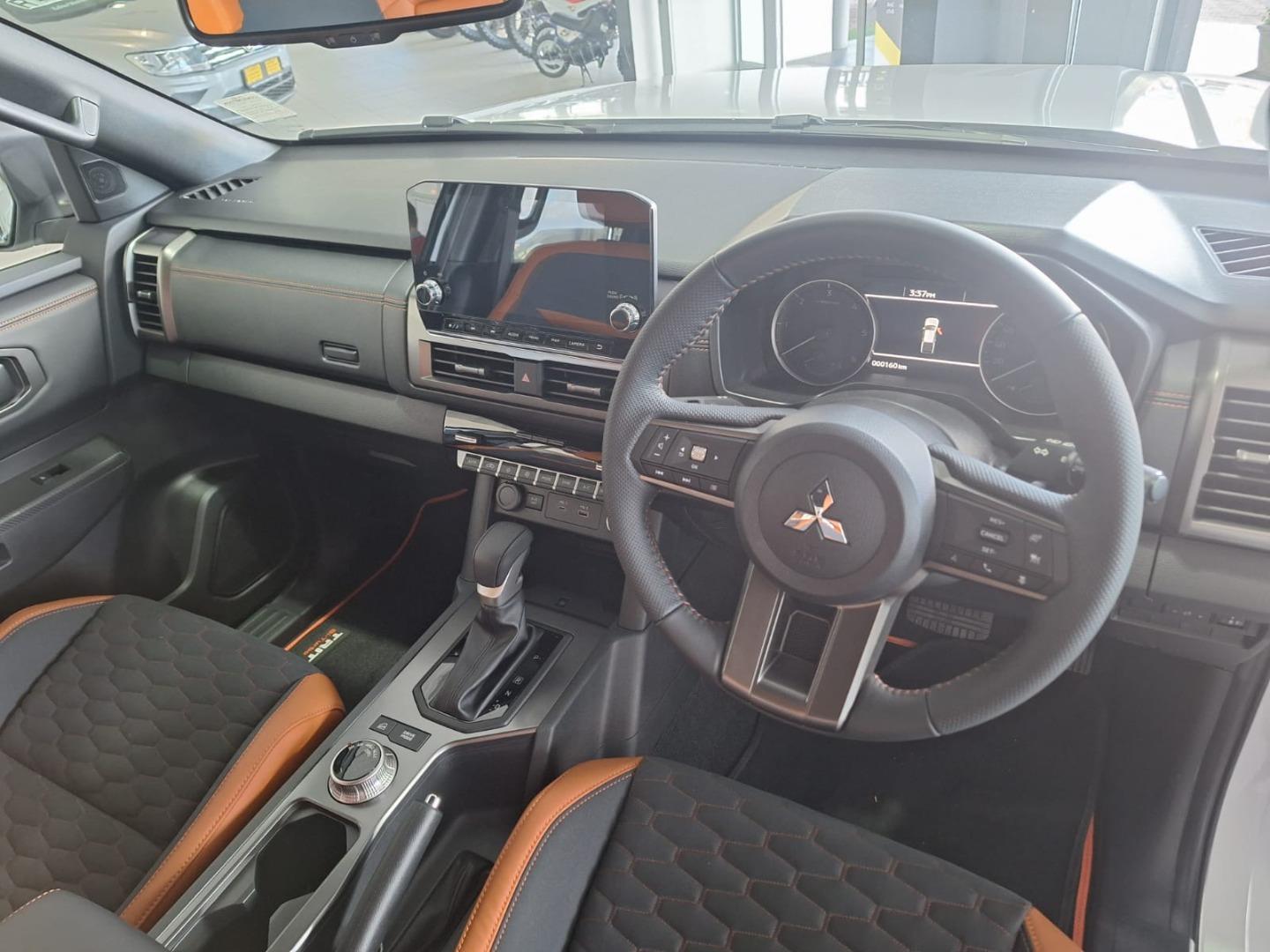 Mitsubishi Triton 2.4DI-D Bi-Turbo Double Cab 4x4 Zelco Motors