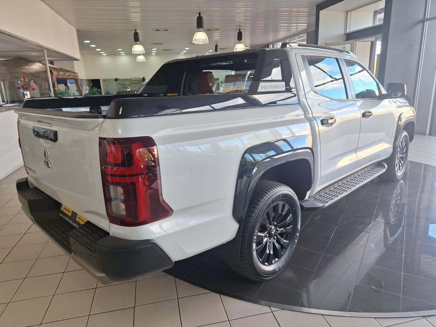 Mitsubishi Triton 2.4DI-D Bi-Turbo Double Cab 4x4 Zelco Motors