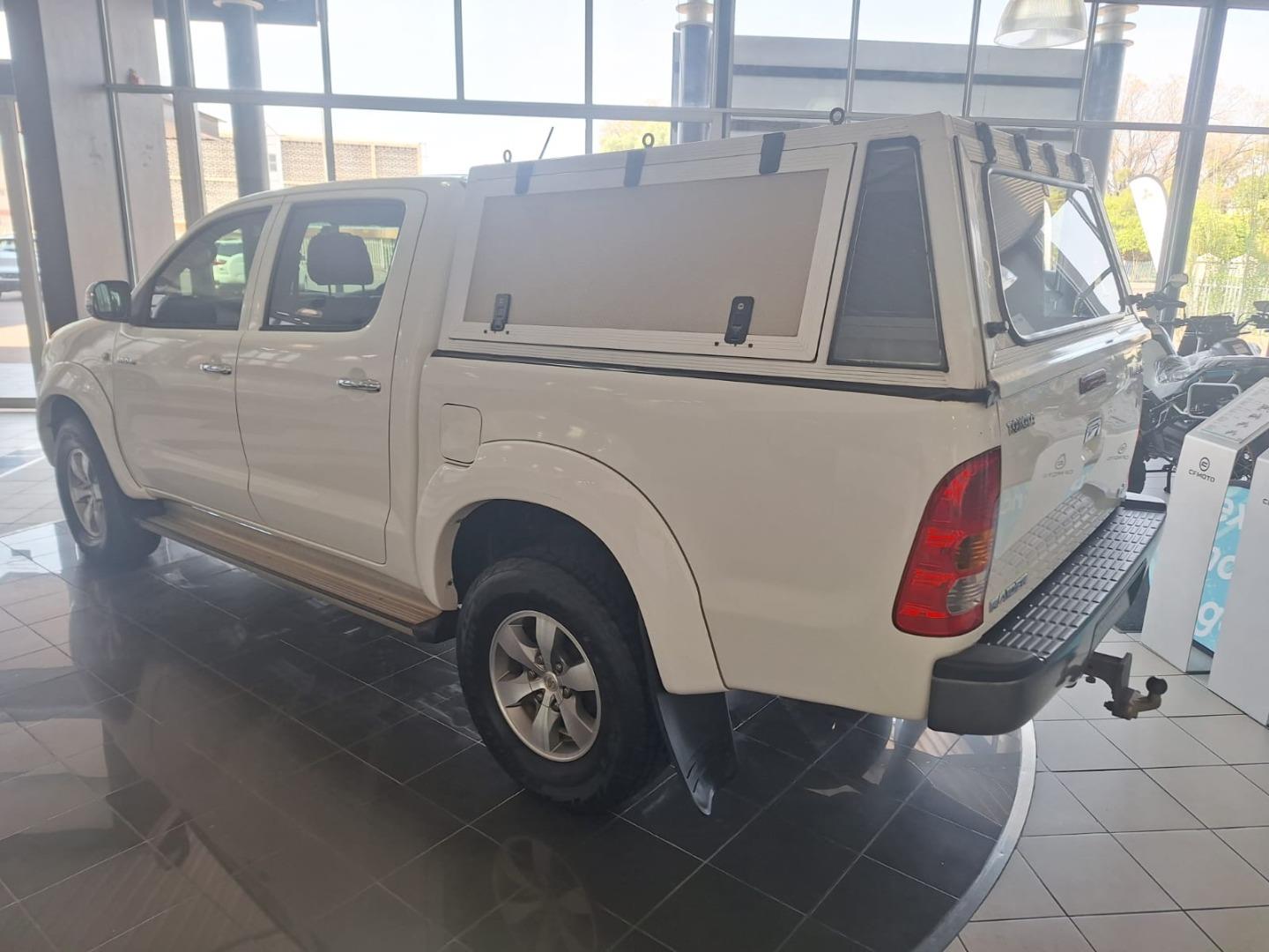 Toyota Hilux 3.0D-4D Double Cab 4x4 Raider Auto Zelco Motors