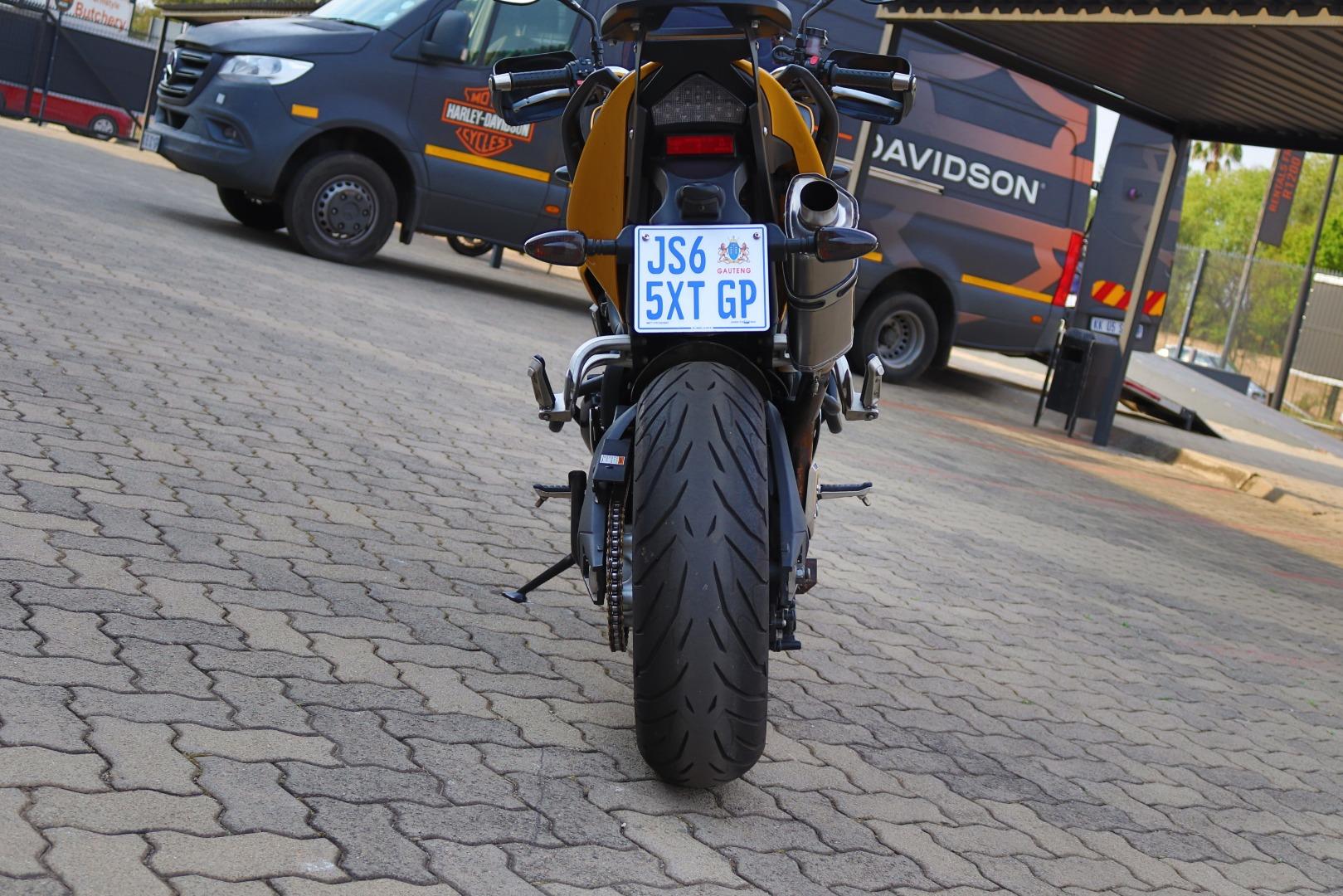 Triumph Tiger 1050 Harley Davidson Gold Rand