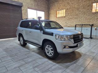 2019 Toyota Land Cruiser 200 4.5D-4D V8 GX-R for sale