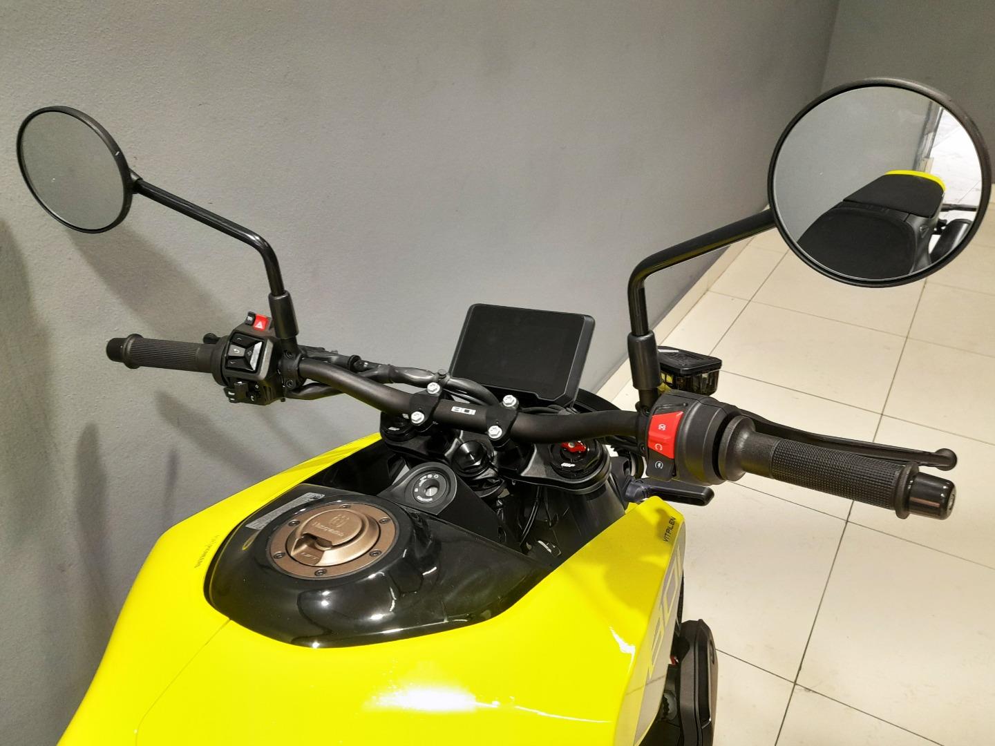 Husqvarna SVARTPILEN 801
