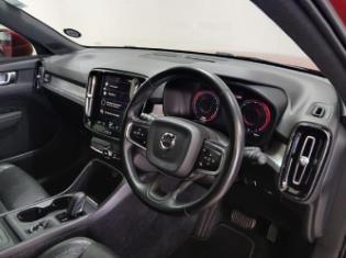 2020 Volvo XC40 D4 AWD Momentum for sale