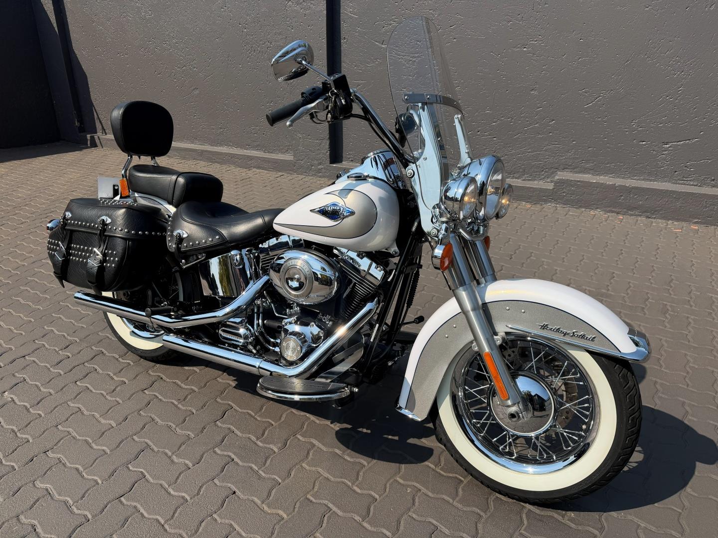 Harley-Davidson Heritage Softail Classic Eazy Rider Motorcycles