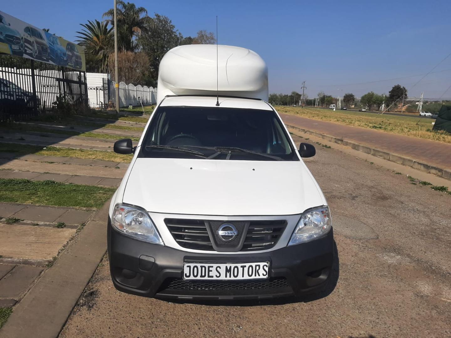 2022 Nissan NP200 1.6i (Aircon) Safety Pack