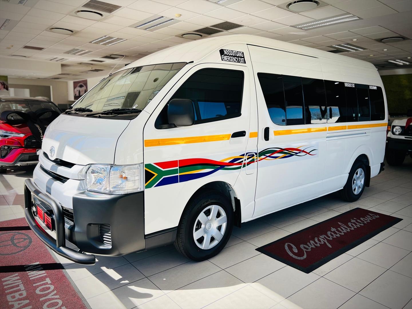 Toyota HiAce 2.5D-4D Ses-Fikile 16-seater NMI Toyota Witbank