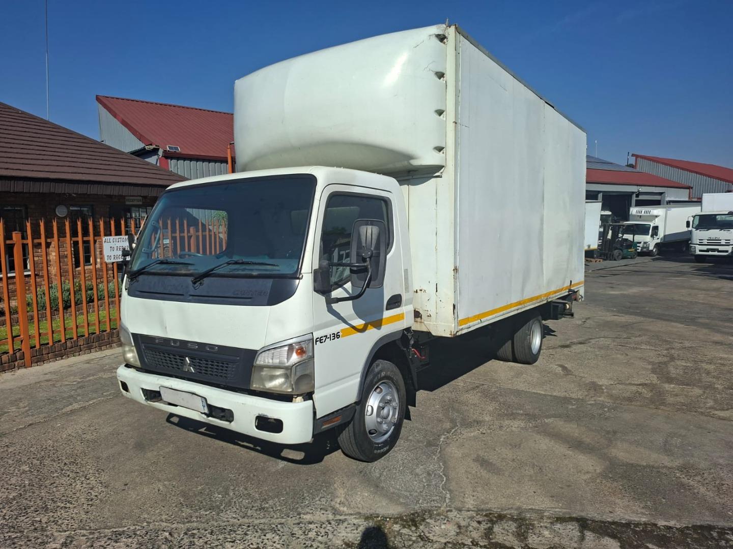 2014 Fuso Canter FE 7 136  for sale
