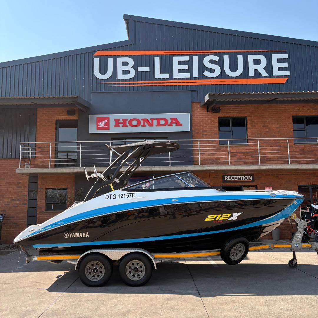 Yamaha 212 X & X2 1800CC YAMAHA 360HP MOTORS UB Leisure