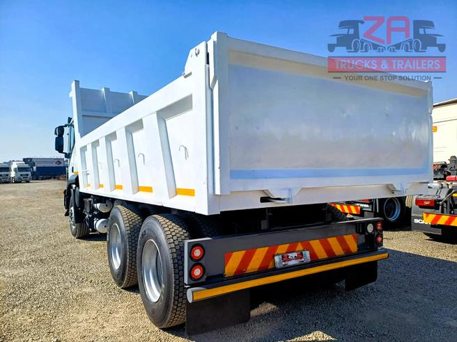 Iveco TRAKKER 440 10 CUBE TIPPER *BARGAIN DEAL! Za Trucks and Trailers