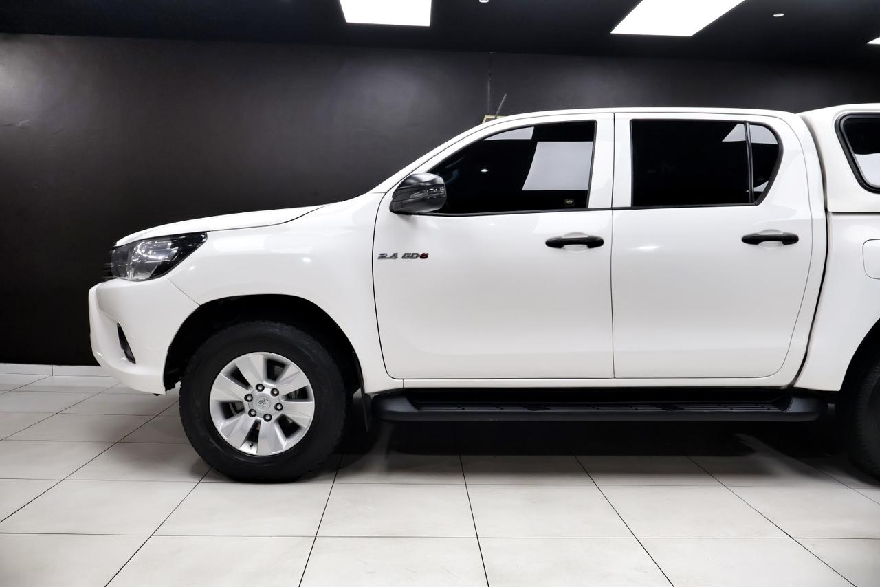 Toyota Hilux 2.4GD-6 Double Cab 4x4 SRX Auto Robsmail Motors CC