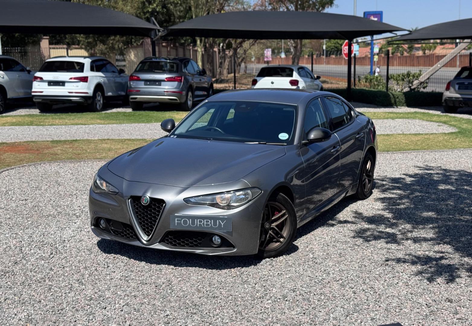 Alfa Romeo Giulia 2.0T Fourbuy Cedar Lakes