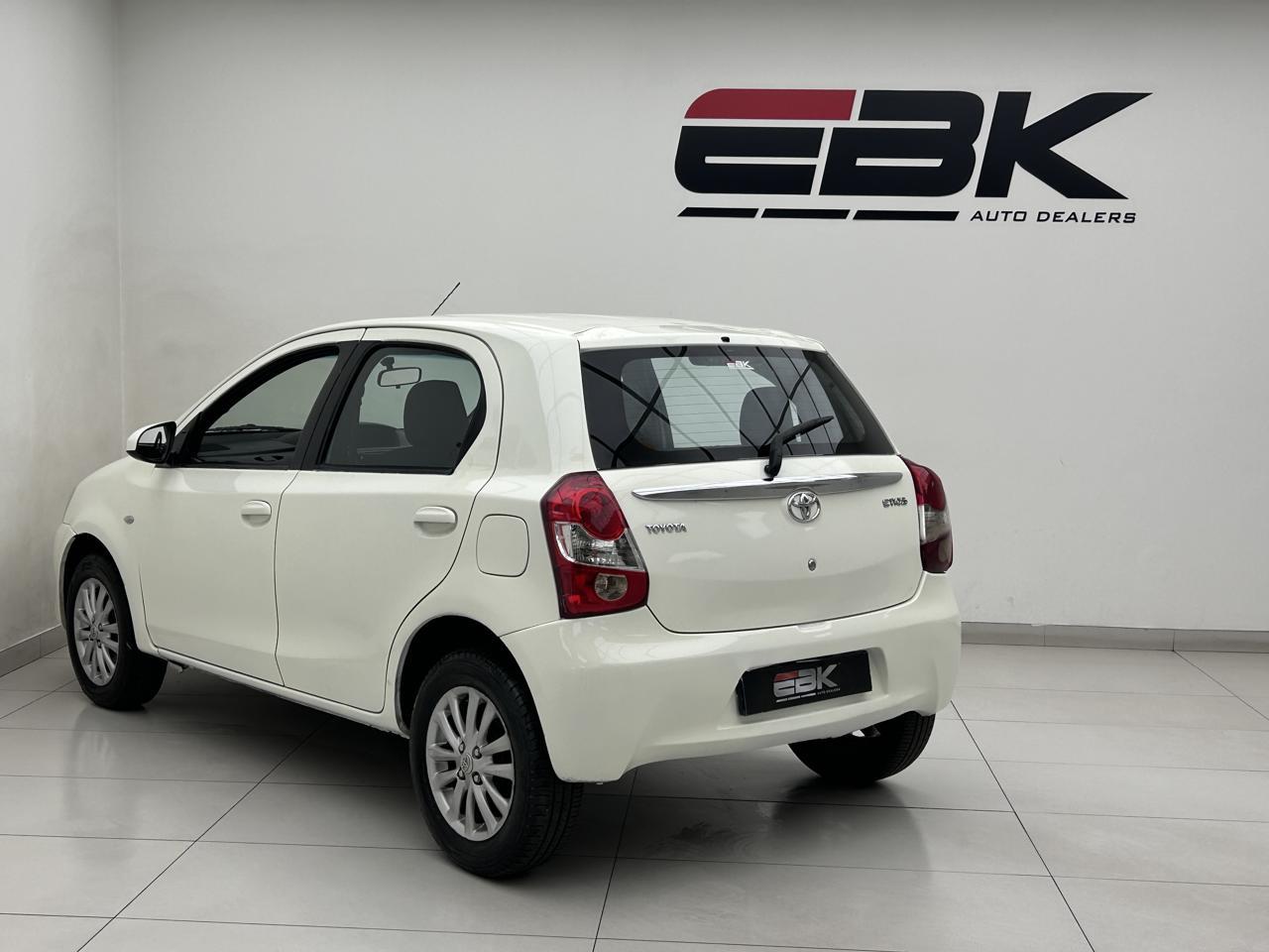 Toyota Etios Hatch 1.5 Xs Ebk Auto Dealers LA Rochelle