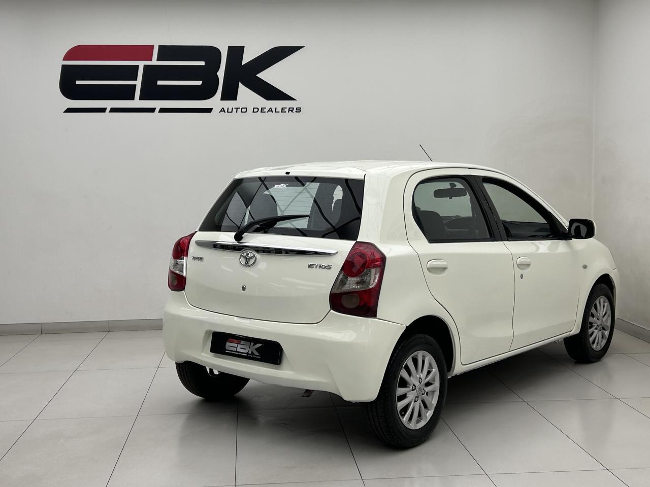 Toyota Etios Hatch 1.5 Xs Ebk Auto Dealers LA Rochelle