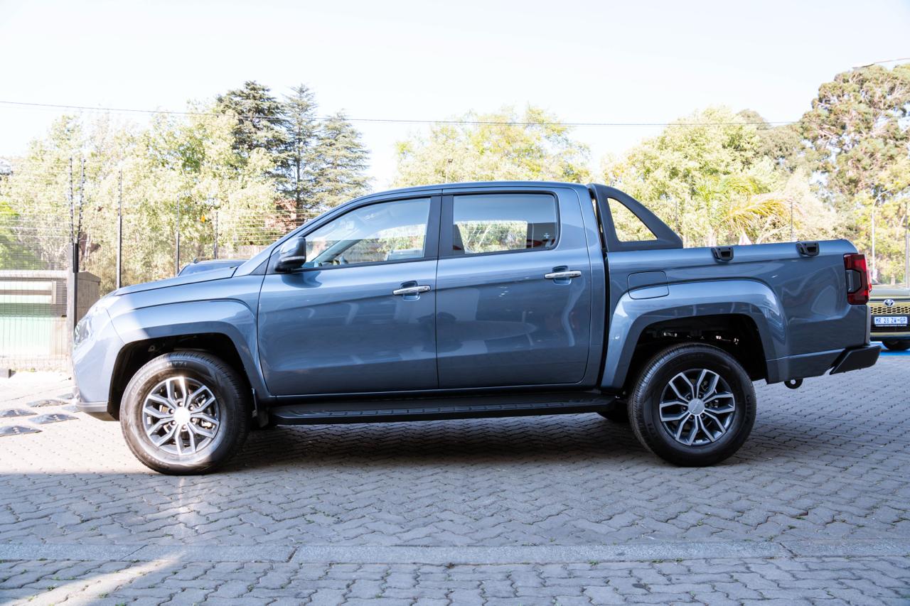 JMC Vigus Pro 2.0TD Double Cab Freeway Toyota