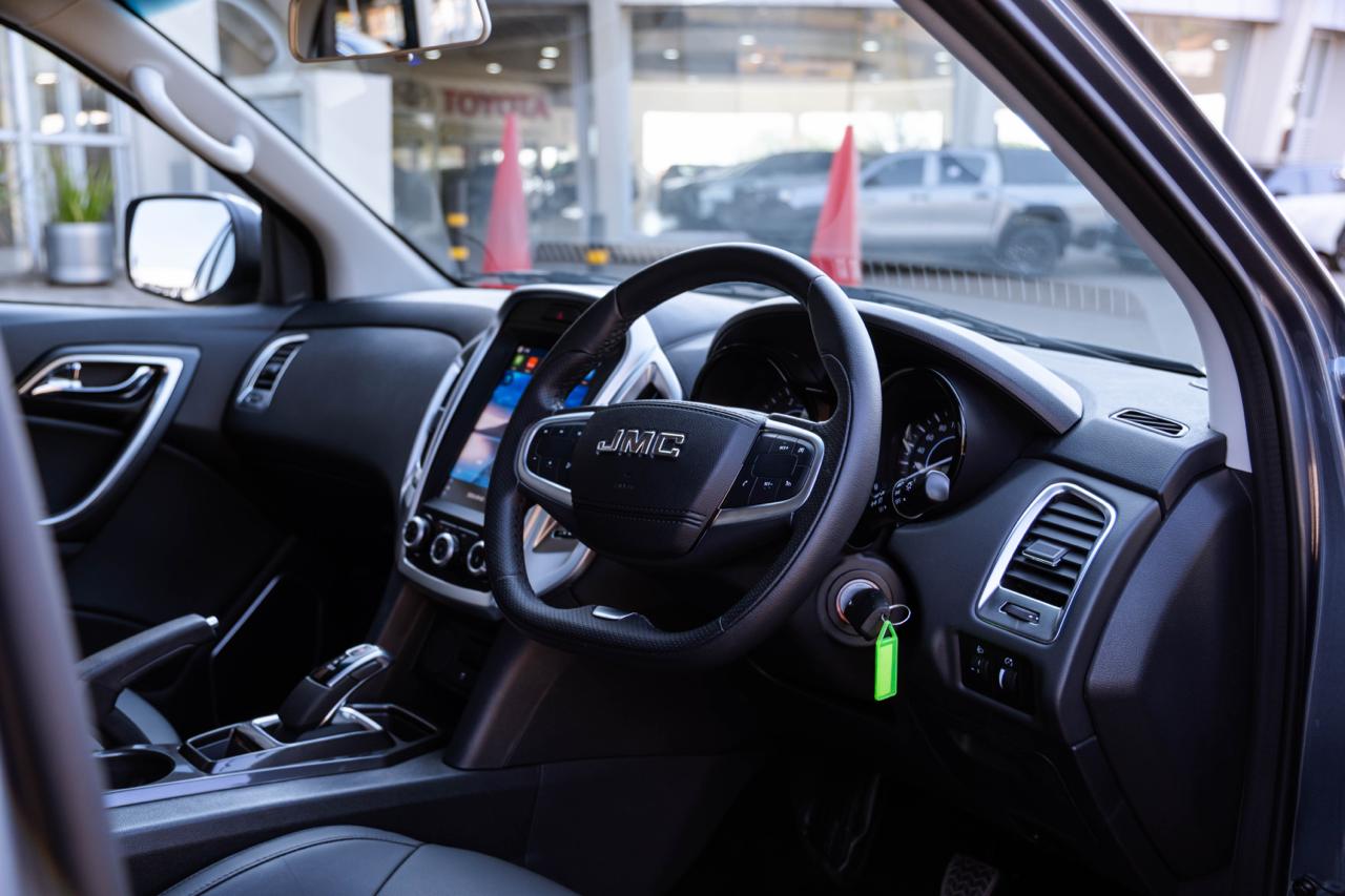 JMC Vigus Pro 2.0TD Double Cab Freeway Toyota