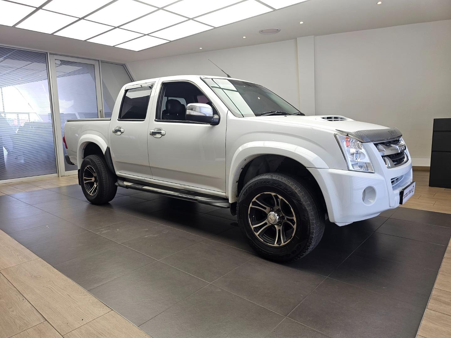Isuzu KB 300D-Teq Double Cab LX Docrat Group