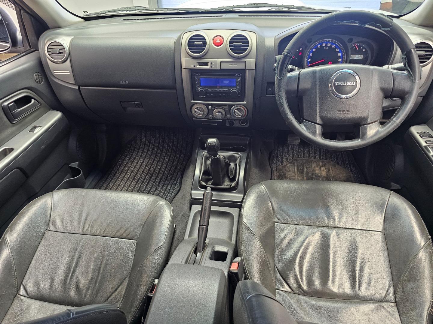 Isuzu KB 300D-Teq Double Cab LX Docrat Group