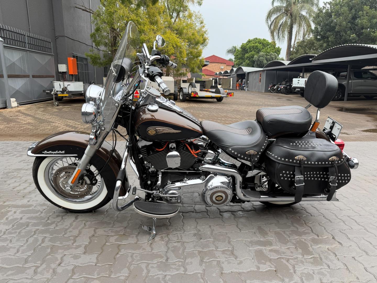 Harley-Davidson Heritage Softail Classic 100th year anniversary Eazy Rider Motorcycles