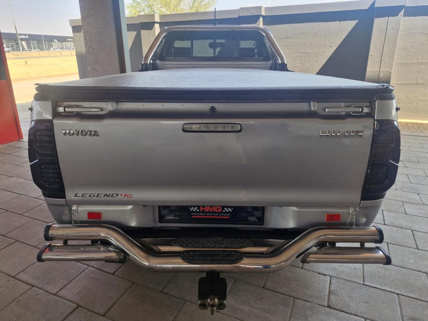 Toyota Hilux 2.7 Raider Legend 45 Highway Motors Klerksdorp (Pty) Ltd 1