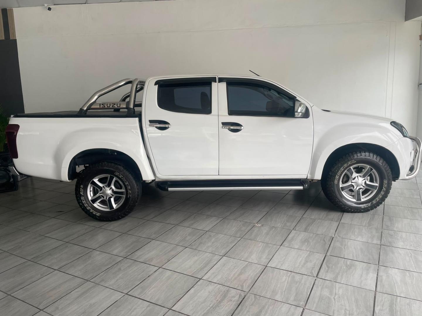 Isuzu KB 300D-Teq Double Cab LX Auto Durban Carz