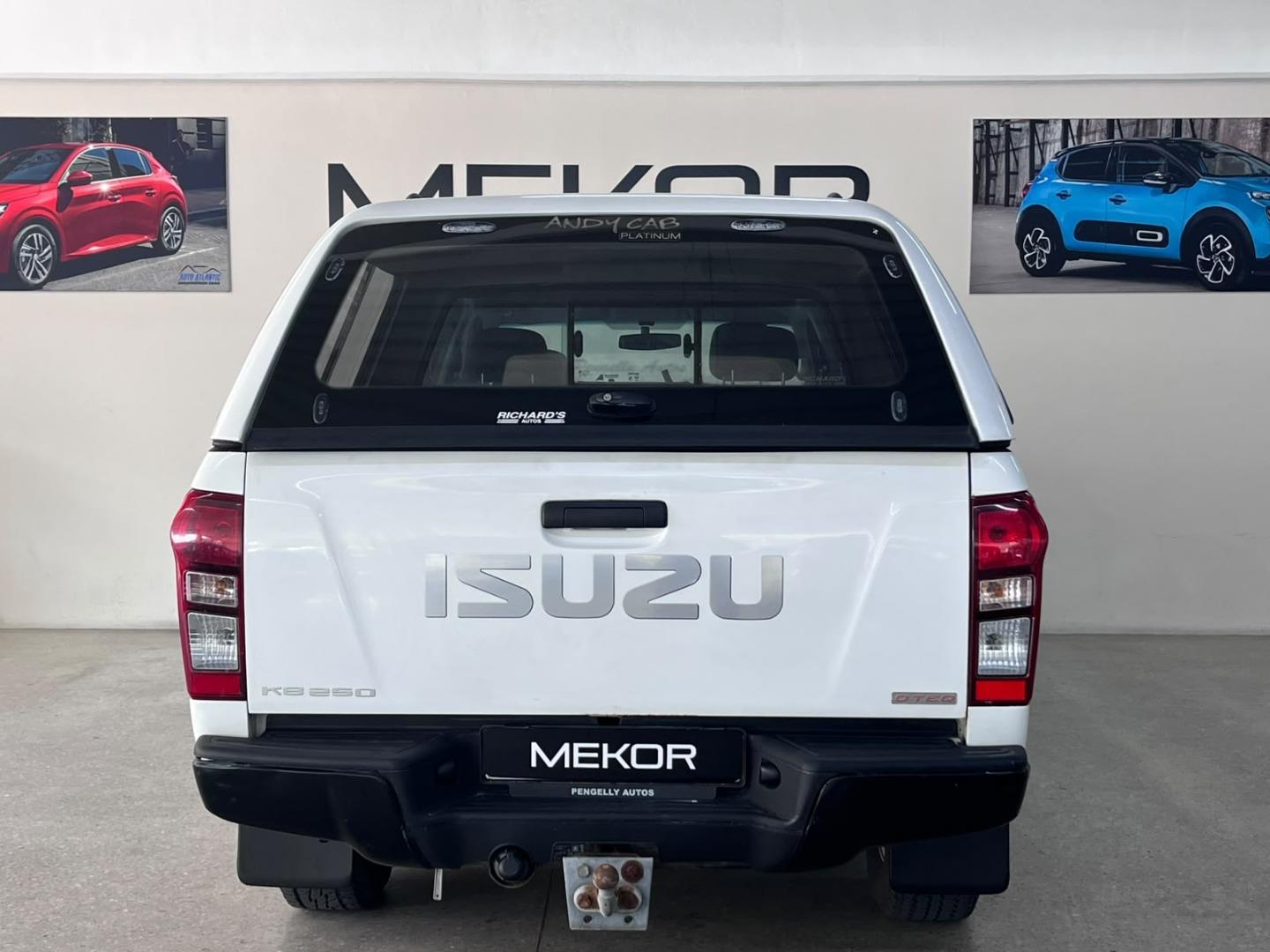 Isuzu KB 250D-Teq Double Cab LE Mekor Constantiaberg