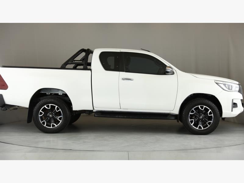 Toyota Hilux 2.8GD-6 Xtra Cab 4x4 Legend 50 Halfway Toyota Fourways