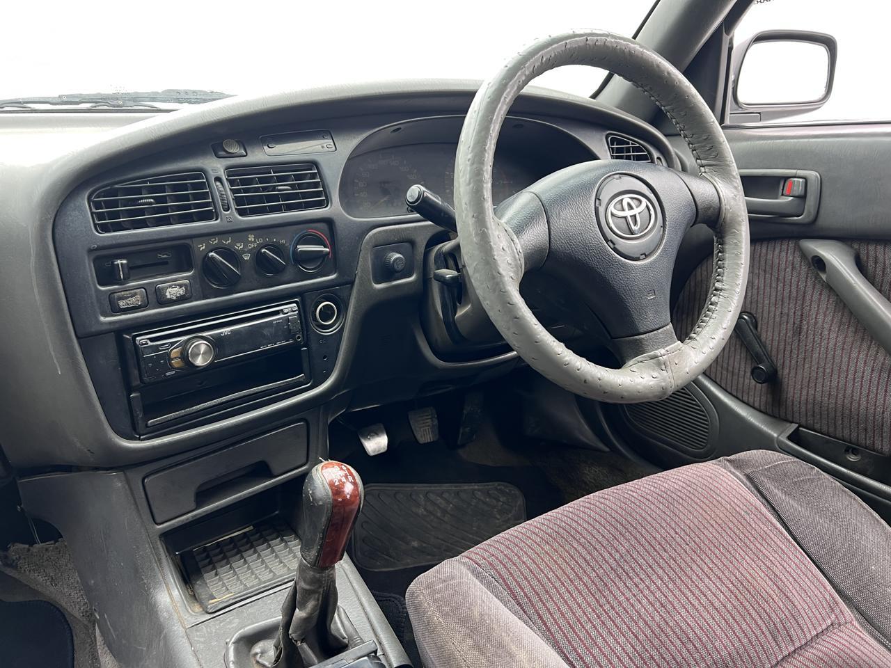 Toyota Camry 200i EBK 134 High Street