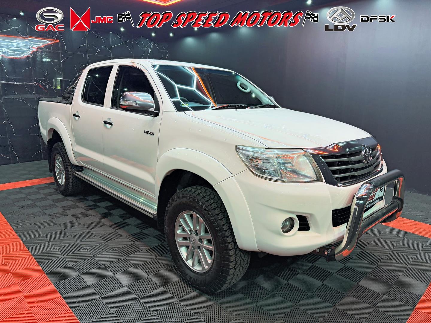 2016 Toyota Hilux 4.0 V6 Double Cab Raider