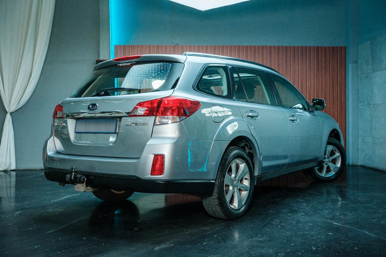 Subaru Outback 2.5i-S Premium Mad Cars