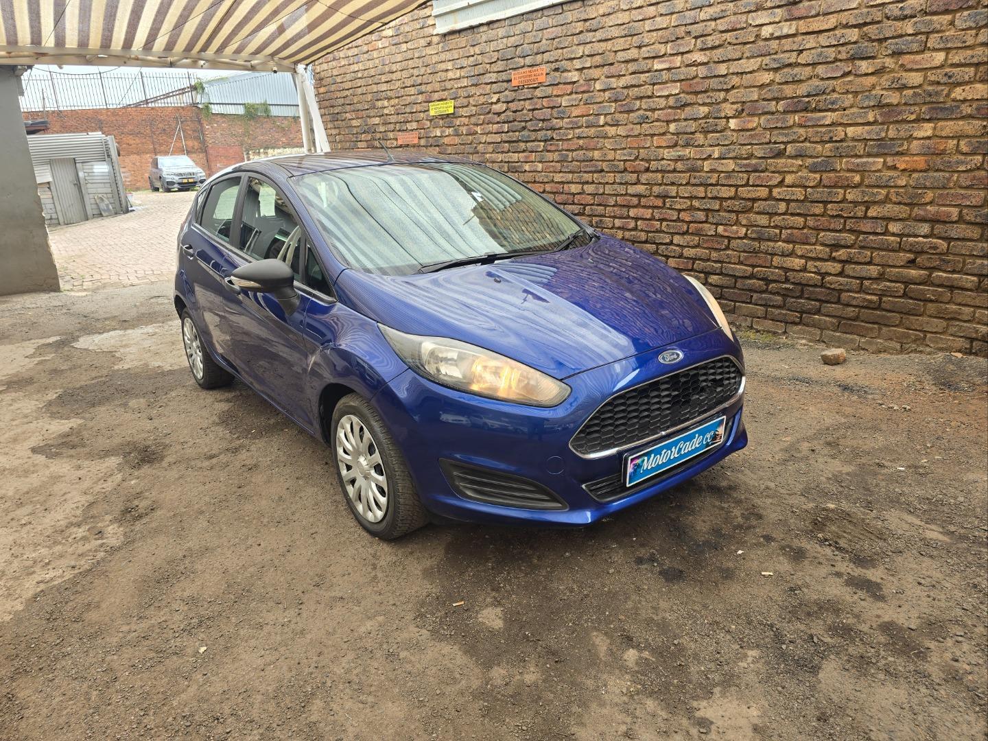 2017 Ford Fiesta 5-Door 1.0T Ambiente