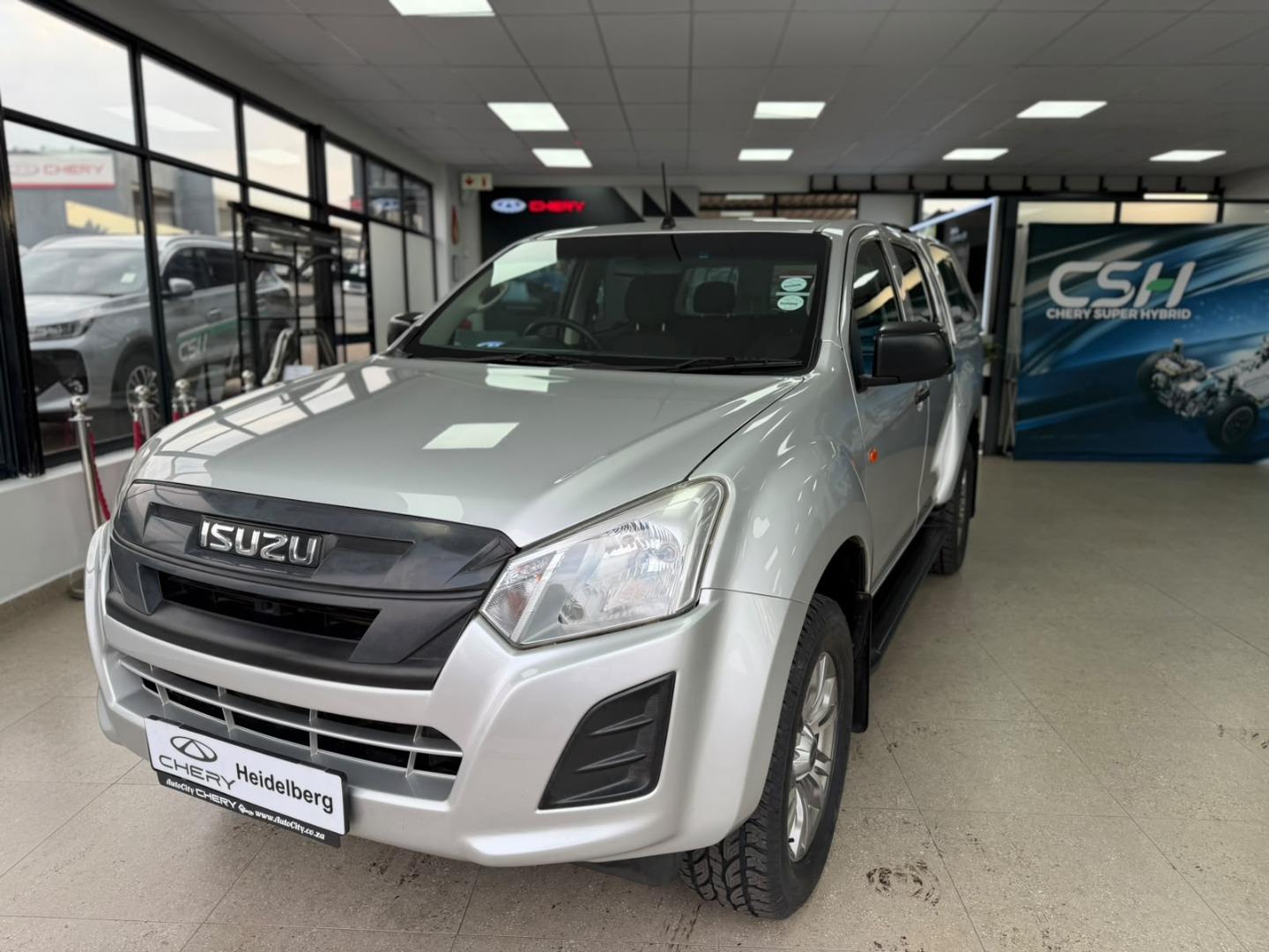 Isuzu D-Max 250 Double Cab Hi-Ride Auto AutoCity Nissan , Chery , TATA , Renault